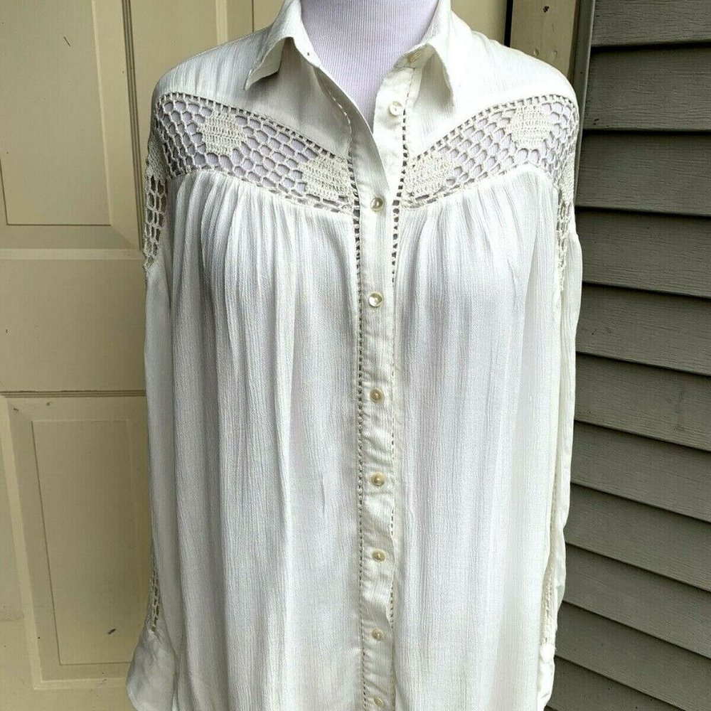 Lucky Brand ivory cotton/crochet rayon blouse XL